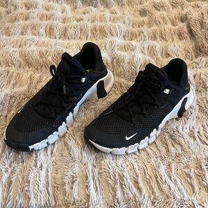 Nike Women’s Free Metcon 5 Training Shoes